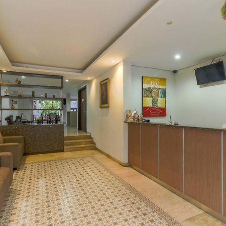 Reddoorz Plus @ Tb Simatupang Yakarta Exterior foto