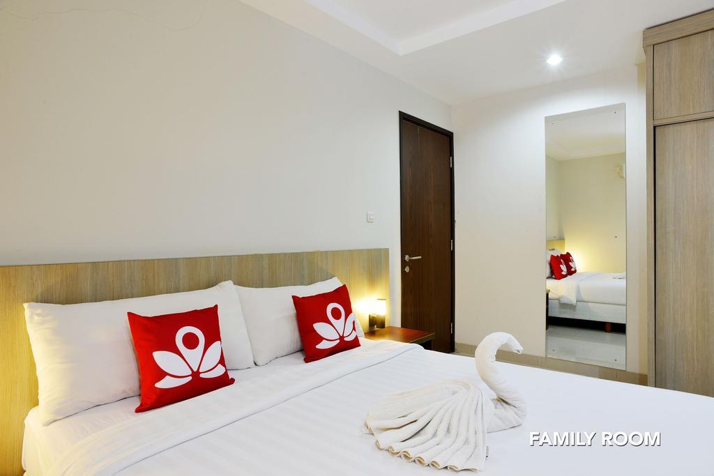 Reddoorz Plus @ Tb Simatupang Yakarta Exterior foto